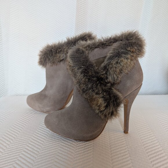 Colin Stuart Suede Faux Fur Stiletto Booties Y2K Size 8 New Neutral - Picture 1 of 13
